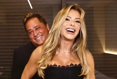 “poliana-rocha-emociona-ao-presentear-baba-das-filhas-de-virginia:-‘gratidao-eterna’”